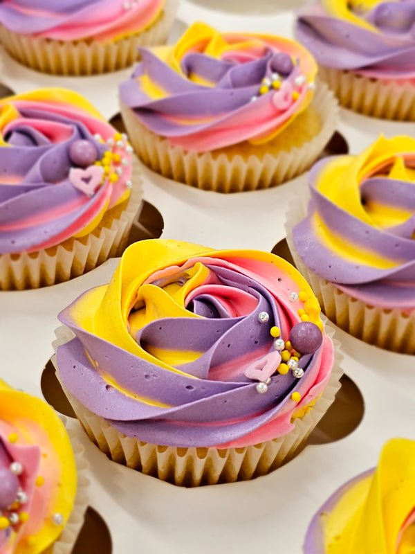 Cupcake Decorating - Buttercream Piping Essentials