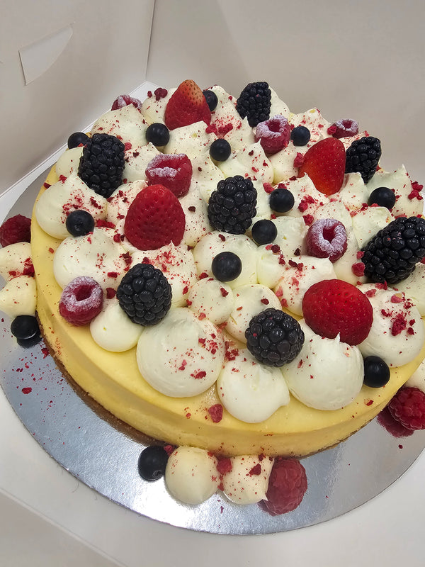 NEW YORK BAKED CHEESECAKE (GLUTEN FREE)*