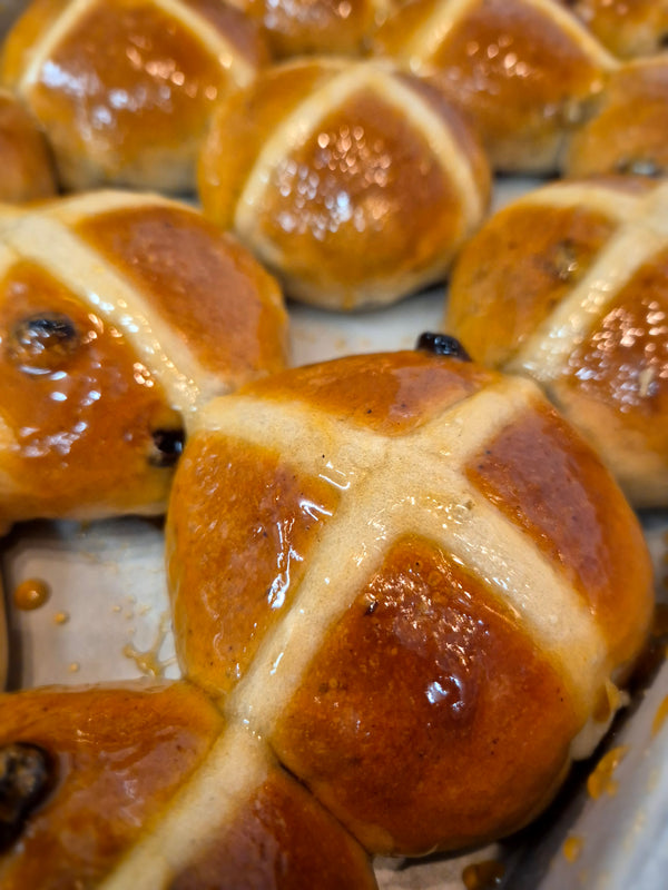 Hot Cross Buns – 6 Pack (Pre-Order Only)