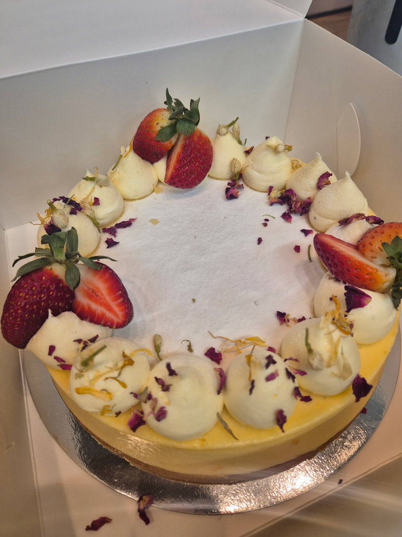 NEW YORK BAKED CHEESECAKE (GLUTEN FREE)*
