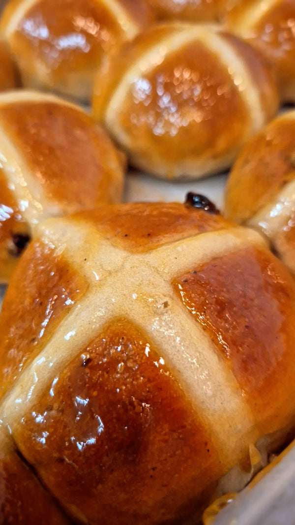 Hot Cross Buns – 6 Pack (Pre-Order Only)