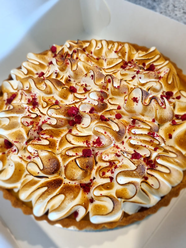 CLASSIC LEMON TART WITH TORCHED ITALIAN MERINGUE